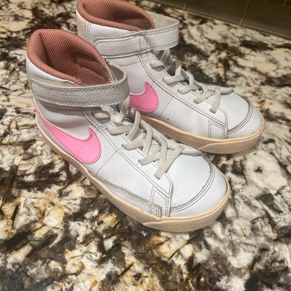 Nike Blazer Mid 77